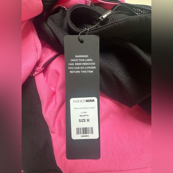 🆕 FASHION NOVA Rolling Up Colorblock Jumpsuit - Black/Pink SIZE MEDIUM - Picture 7 of 7